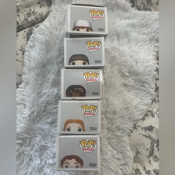 Stranger Things Funko Pop Lot Barb Max Lucas Will Dustin Set of 5 - Picture 6 of 7